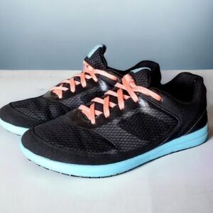 Strike Movement Interval 2 in Tropical Black Size 8.5/39